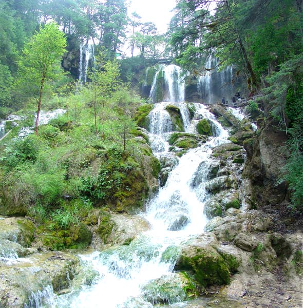 Vodopády v Jiuzhaigou